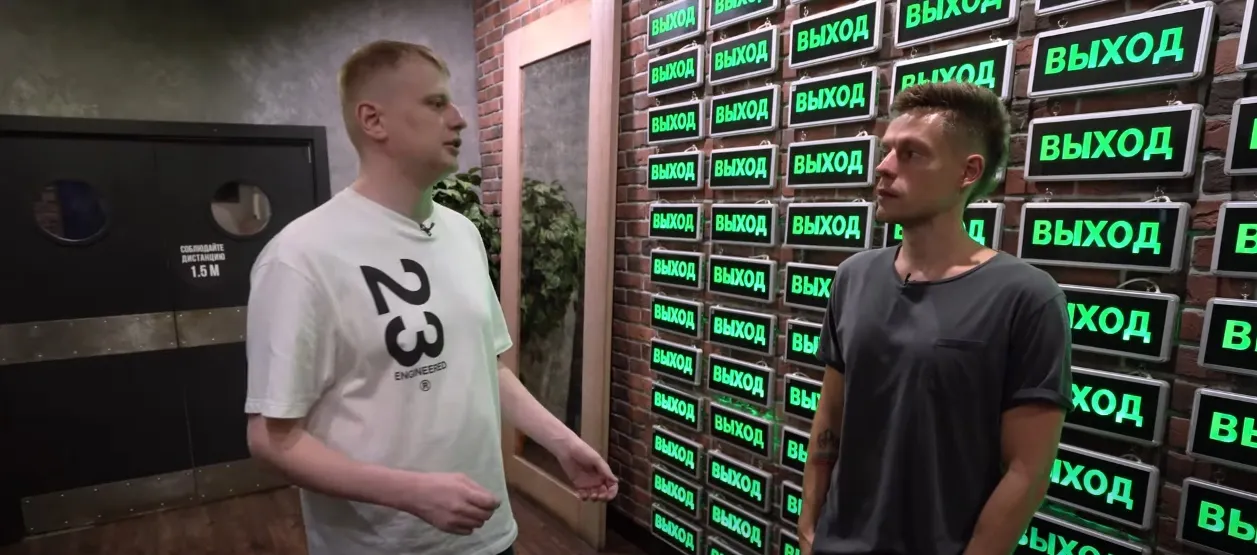 Дудь выпустил интервью с комиком Славой Комиссаренко, но все ждали другого гостя. Неужели Оксимирон отменяется?