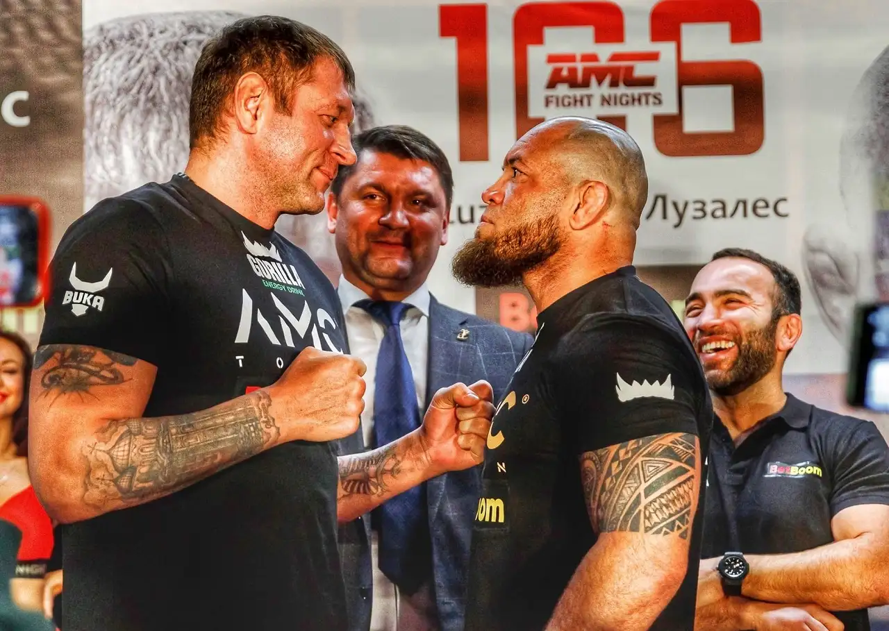 Александр Емельяненко сдался – его придушил Марсио Сантос. Кто загасит АЕ в следующем бою?