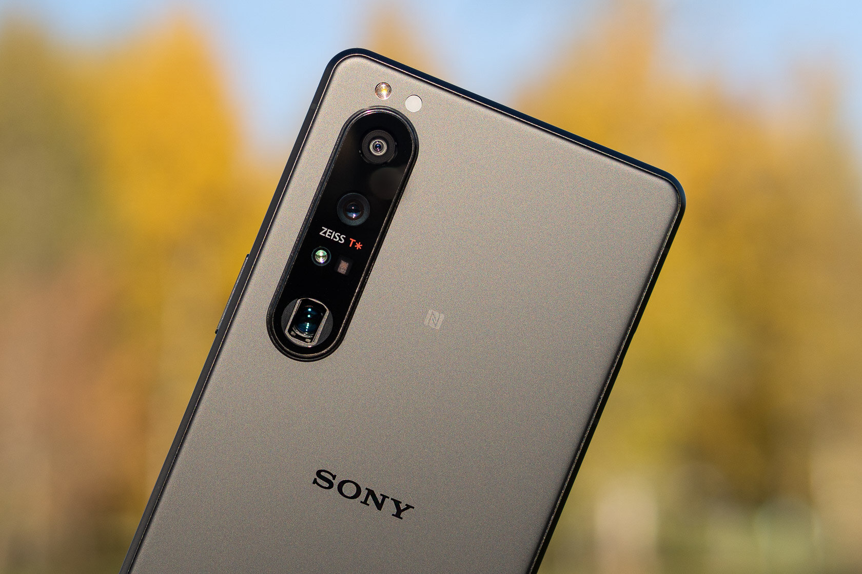 При покупке Sony Xperia 1 III дают подарок. Это выгодное предложение? —  Палач | Гаджеты, скидки и медиа