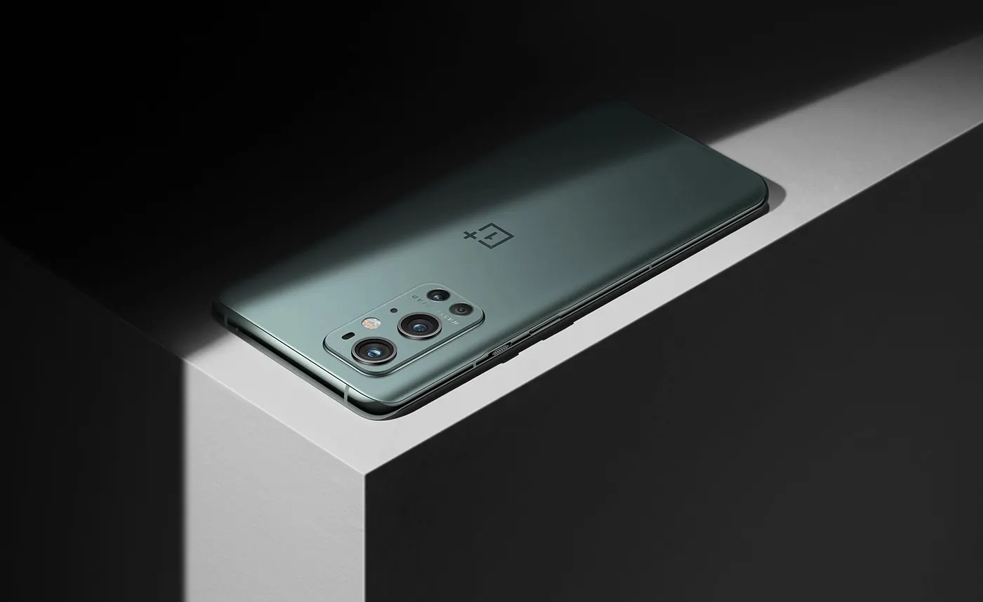 Смартфон OnePlus 9 Pro