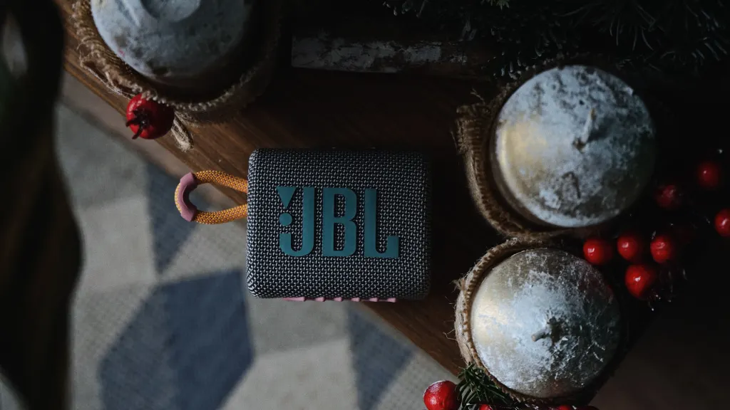 Ультракомпактную колонку JBL GO 3 отдают за копейки на Али. Чем она хороша?