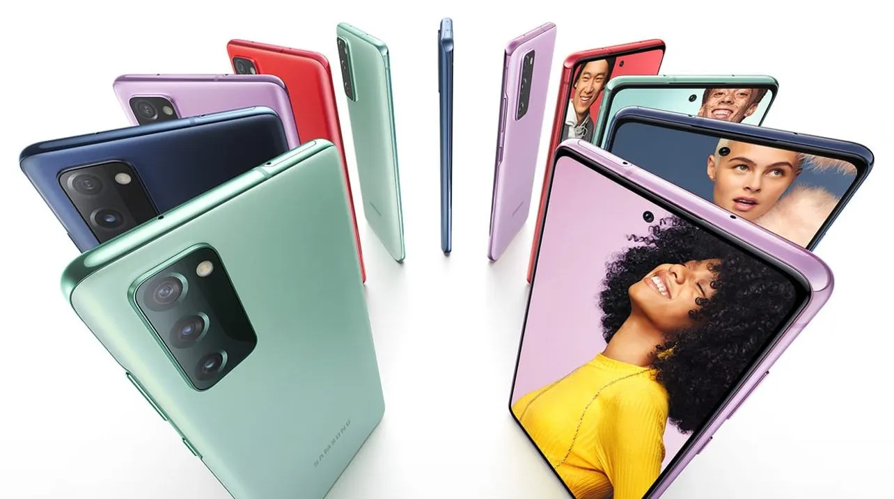 Samsung Galaxy S20 FE сливают по исторически низкой цене. Это идеальный гаджет до 30 тысяч рублей