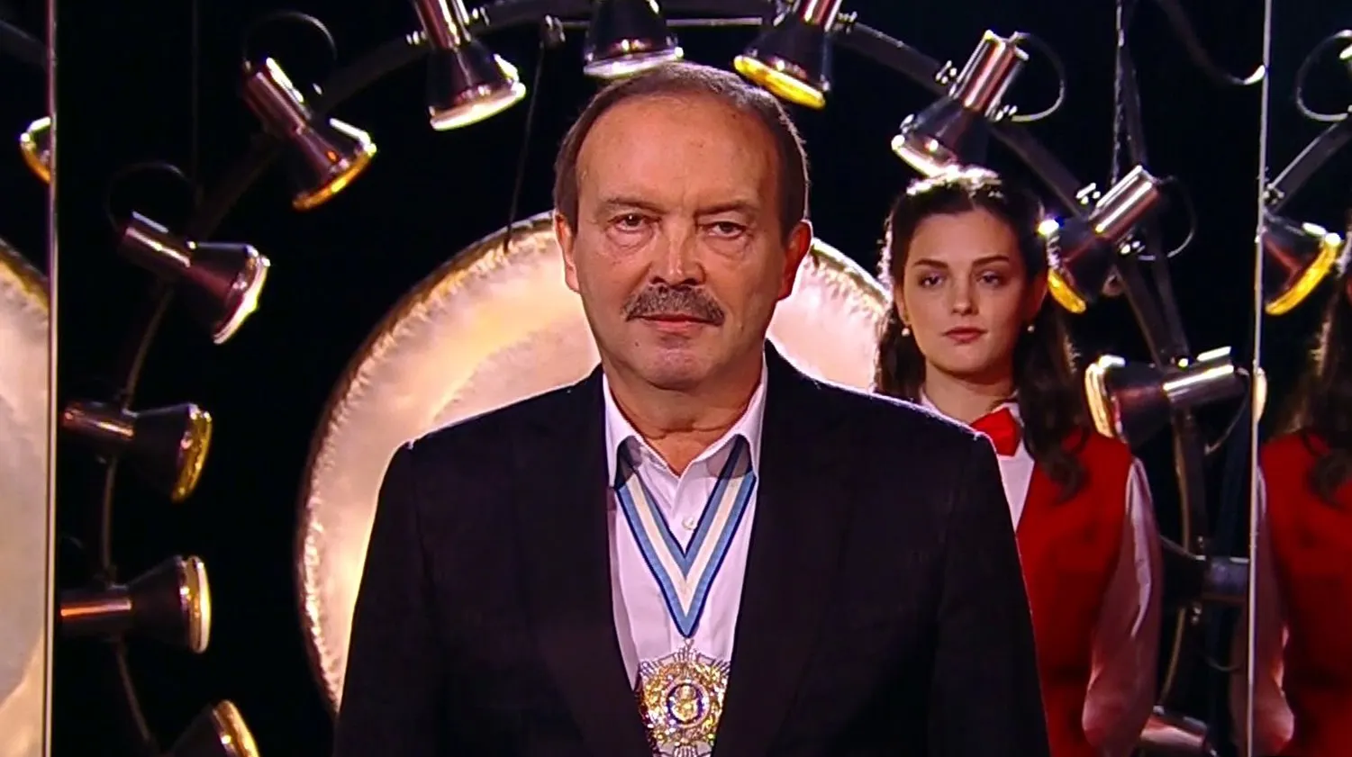 Магистр «Что? Где? Когда?» дебютирует в сериале о харассменте. Но знатоку там не место