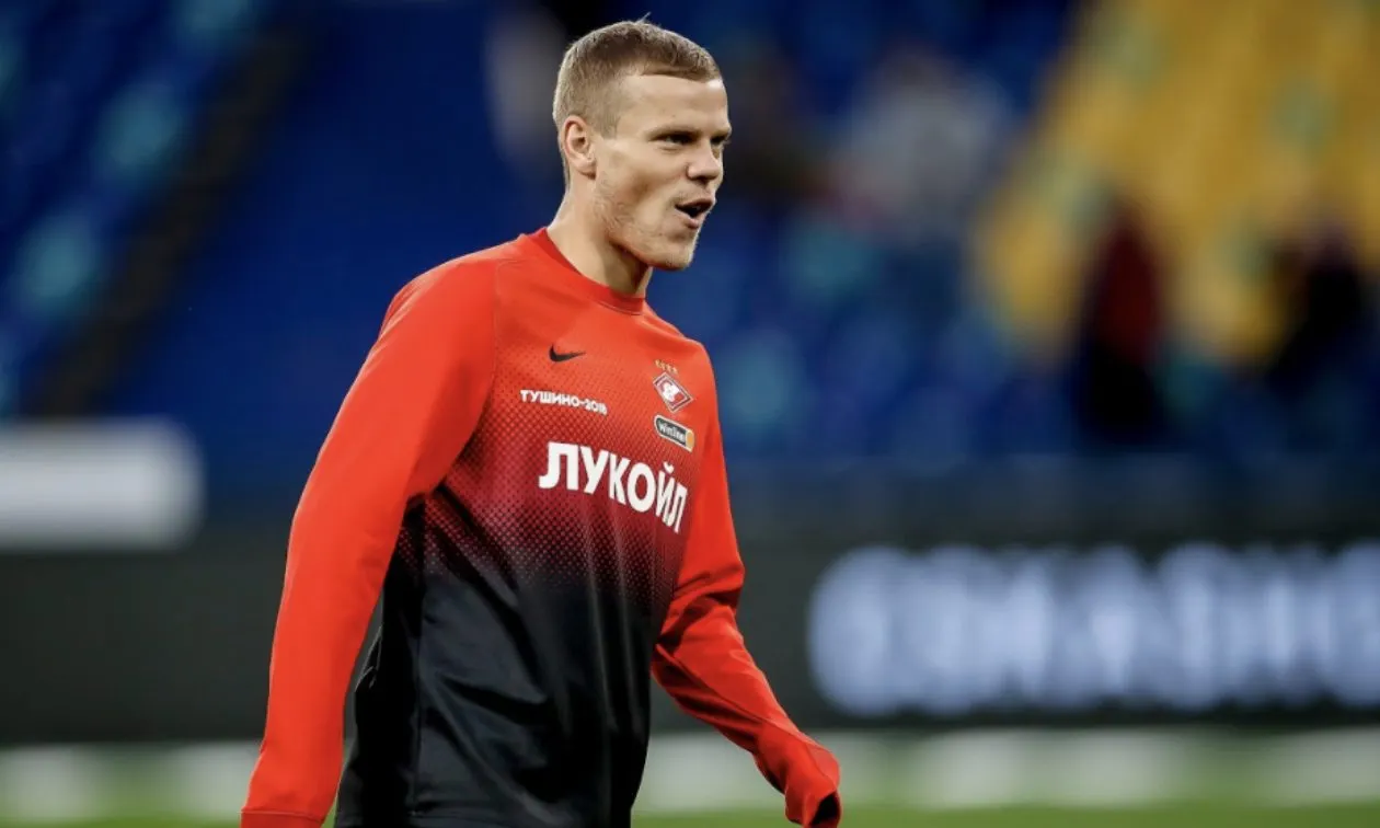 Кокорину каждый месяц платили за примерное поведение. Чтобы заработать больше, чем учитель за 20 лет, требовалось просто не бухать