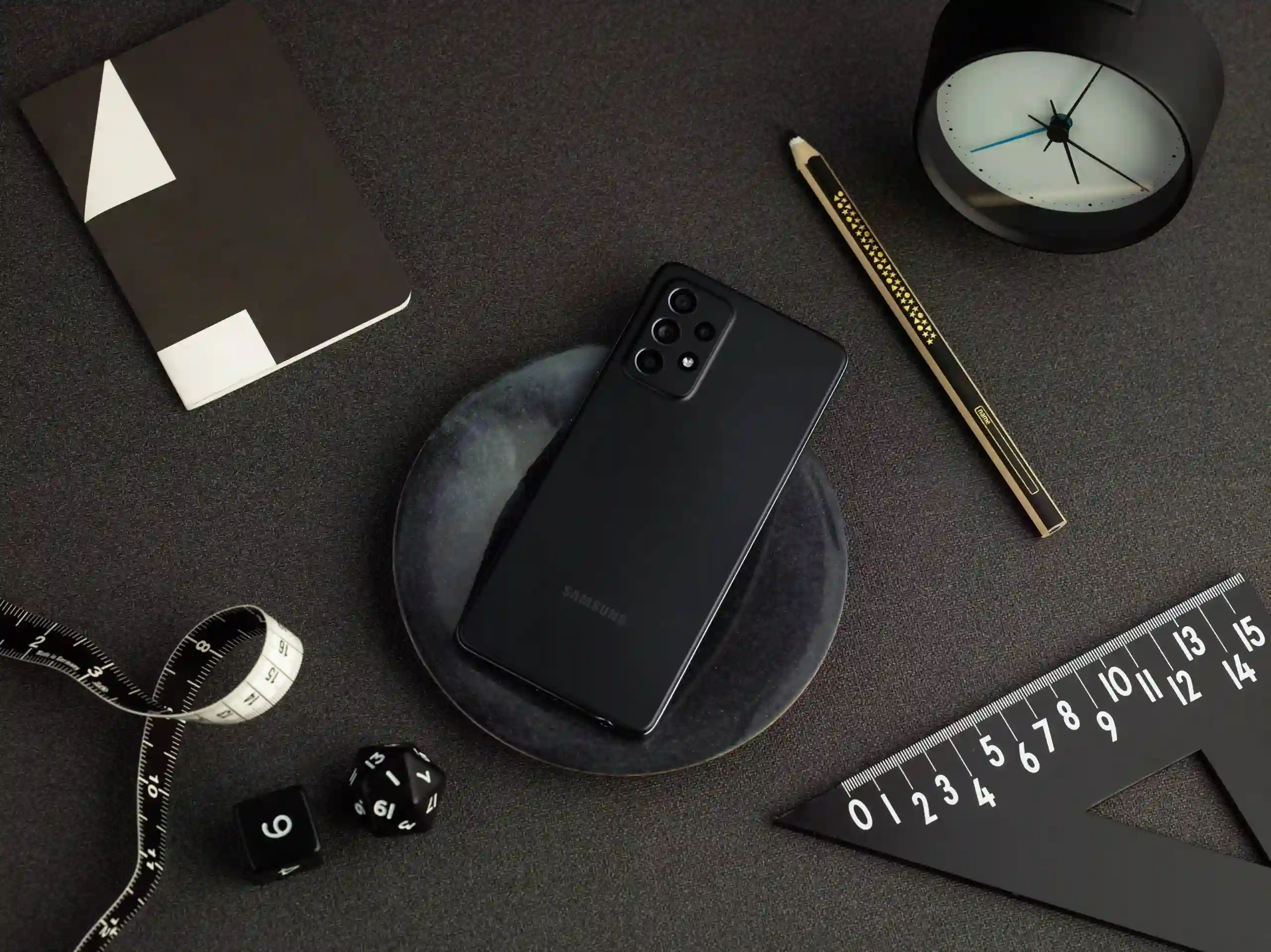 Смартфон Samsung Galaxy A52