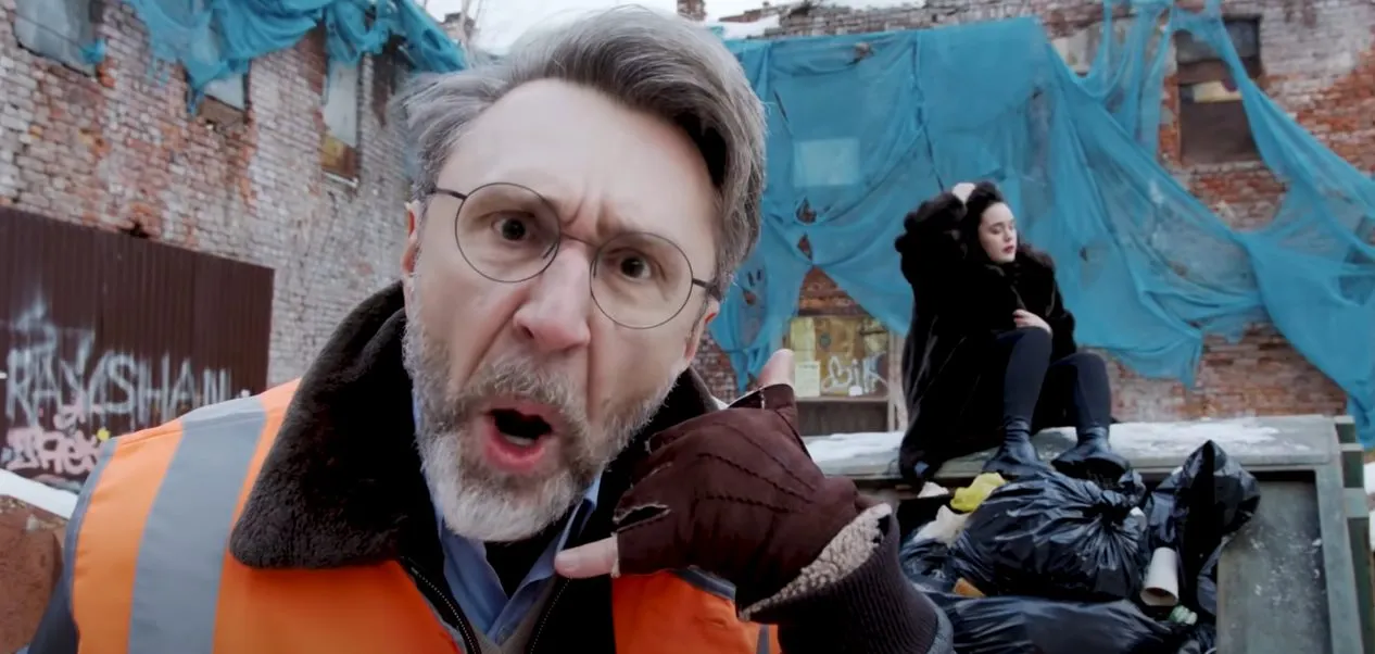 Клип «Ленинграда» «Пока так» – унылый заход на острую тему. Что нужно сделать Шнуру, чтобы ярко вернуться?