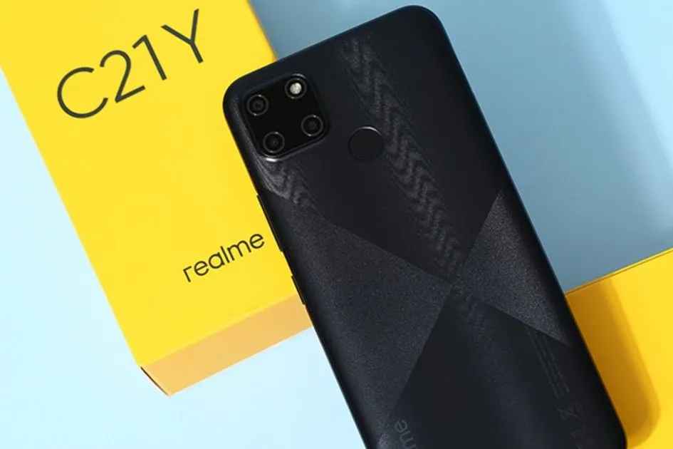 Лучшие смартфоны до 10 тысяч рублей. Хиты от Realme, популярный Xiaomi Redmi, экс-флагманы LG и другие