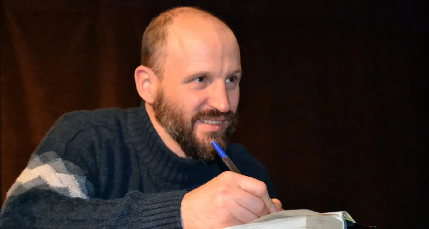 Как автор «Тани Гроттер» мстил Джоан Роулинг? Дмитрий Емец использовал серию издевок