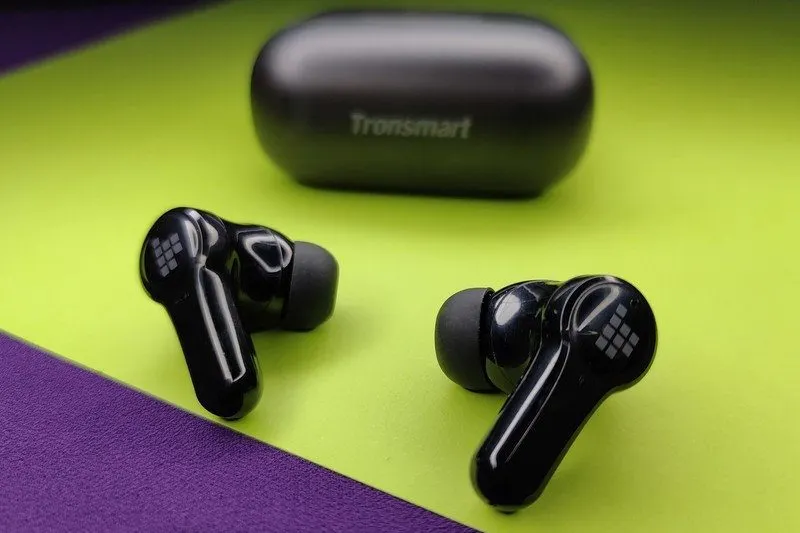 Бюджетный клон AirPods Pro обесценился на Али. У этих TWS-наушников есть активное шумоподавление и быстрая зарядка