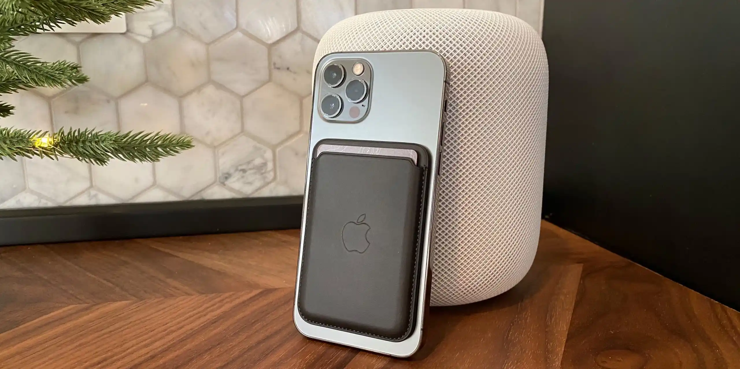 Как платить с iPhone после отключения Apple Pay? Поможет бюджетный аксессуар с Али