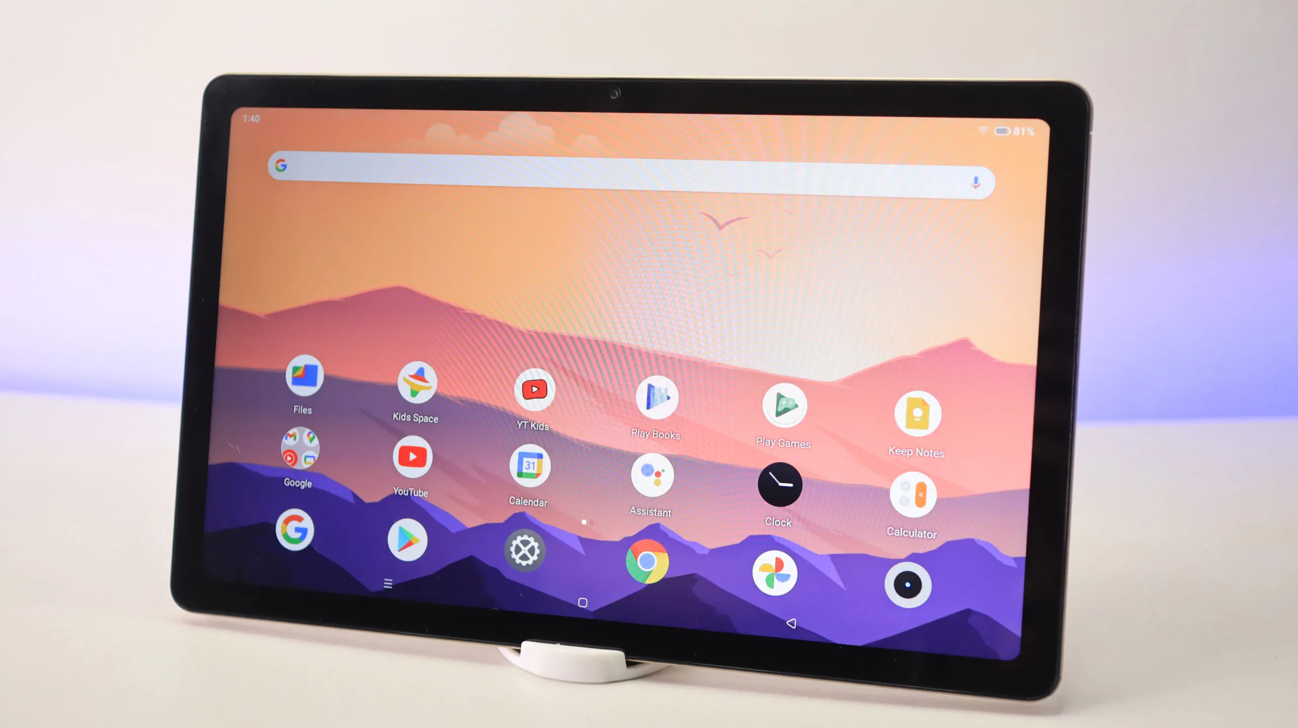 Realme Pad еще можно урвать по адекватной цене на Али. Вариант с бешеной автономностью и реверсивной зарядкой