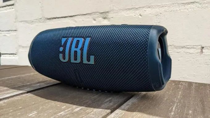 JBL Charge 5