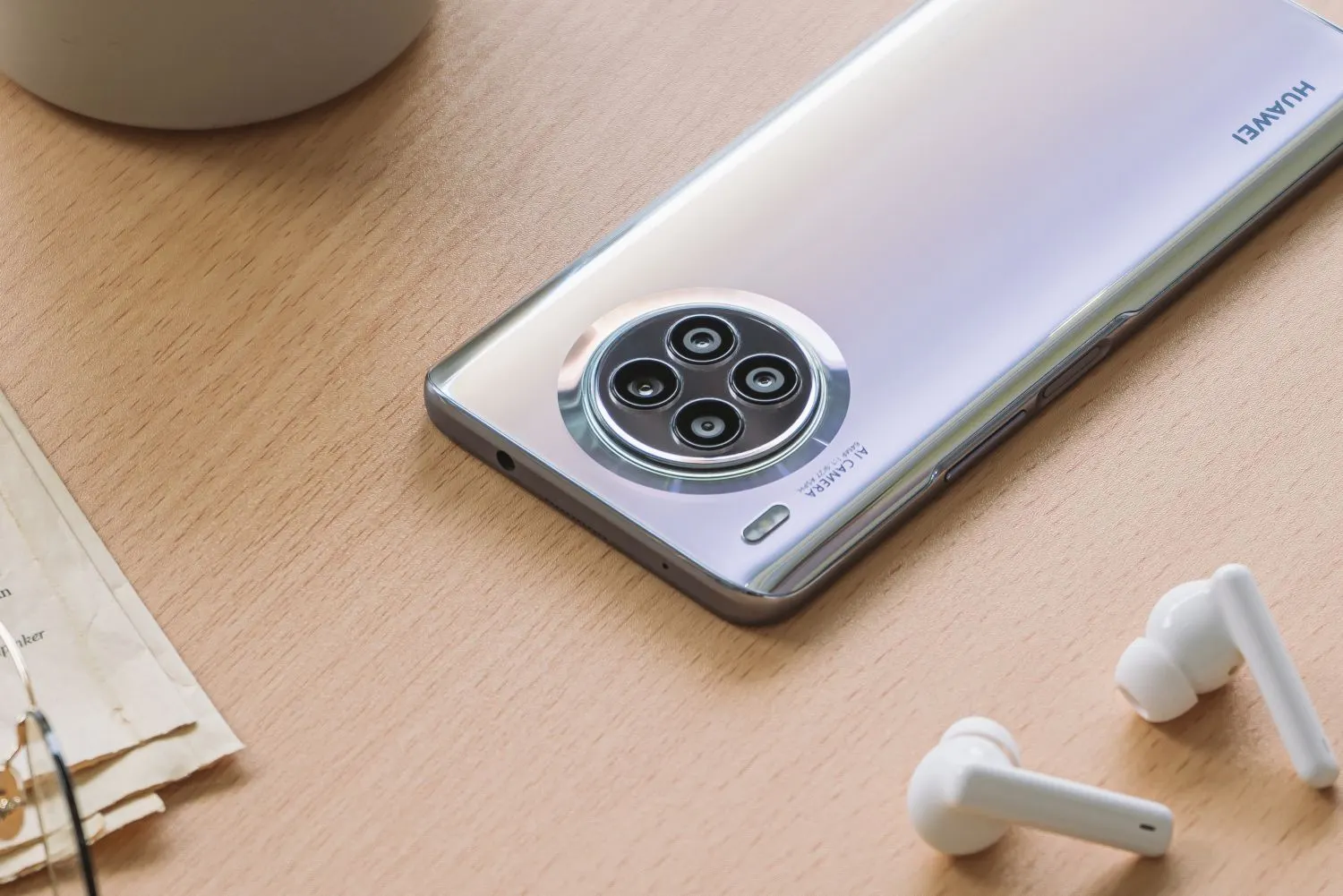 Huawei Nova 8i отдают с жирным скидосом на Tmall. У него почти нет минусов