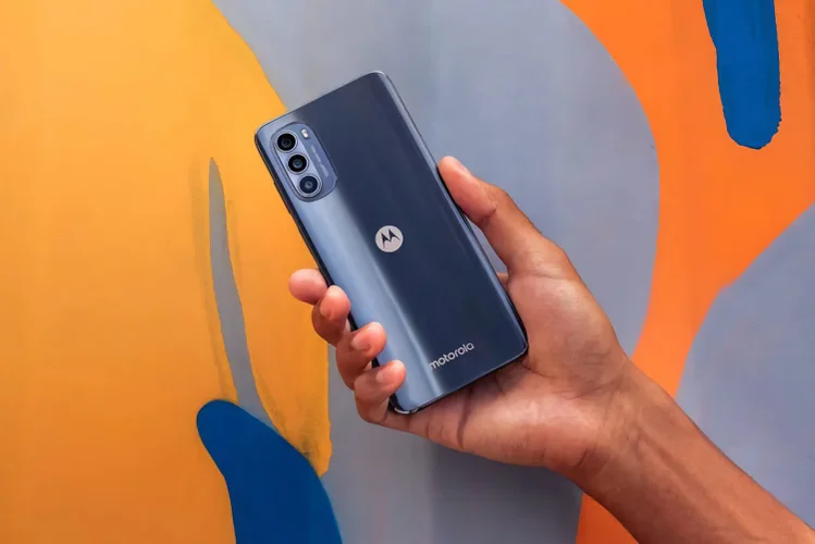 Смартфон Motorola Moto G52