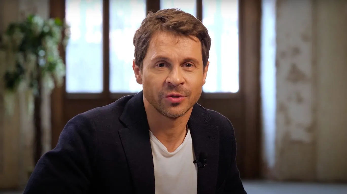 Деревянко назвал любимого актера. Павел мечтает сыграть со звездой «Полицейского с Рублевки»