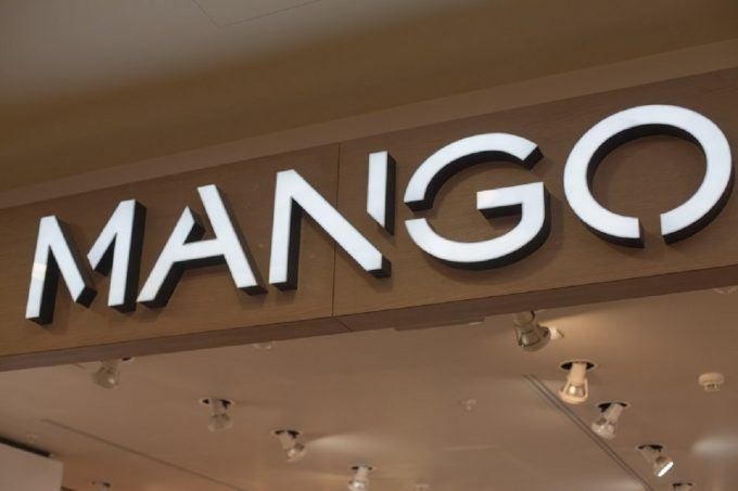 Магазины одежды Mango