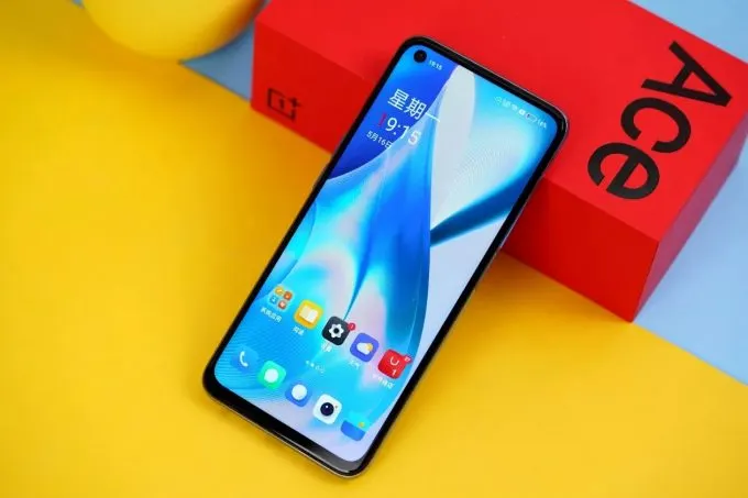 OnePlus Ace Racing Edition