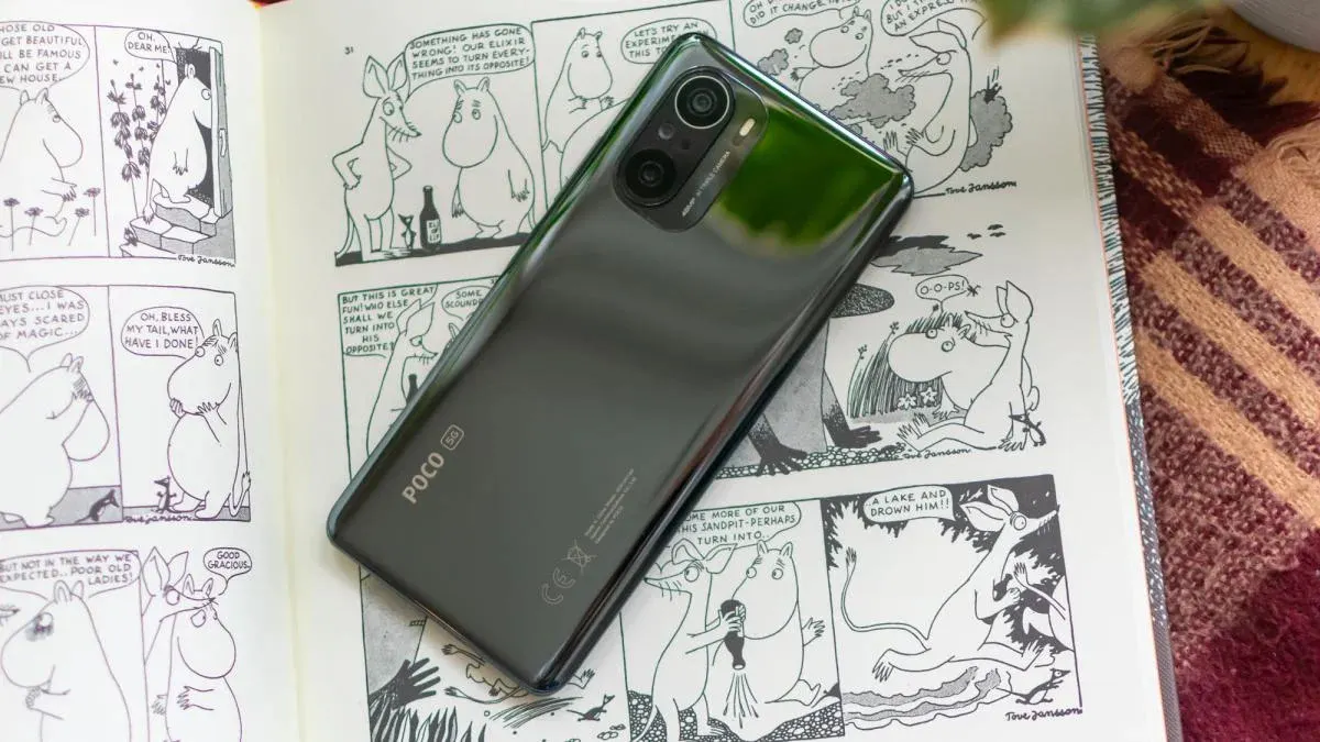 Хватаем лучший флагман Xiaomi Poco за копейки на Joom. У него почти нет минусов