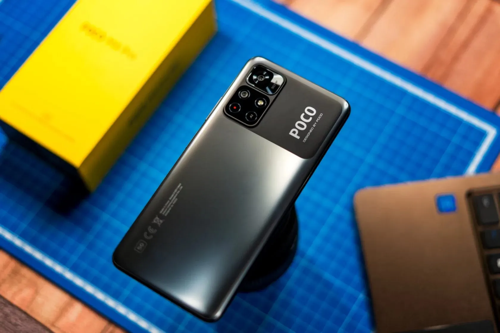 Хитовый бюджетник Xiaomi Poco сливают со скидкой на Joom. Хватаем, пока не подорожал