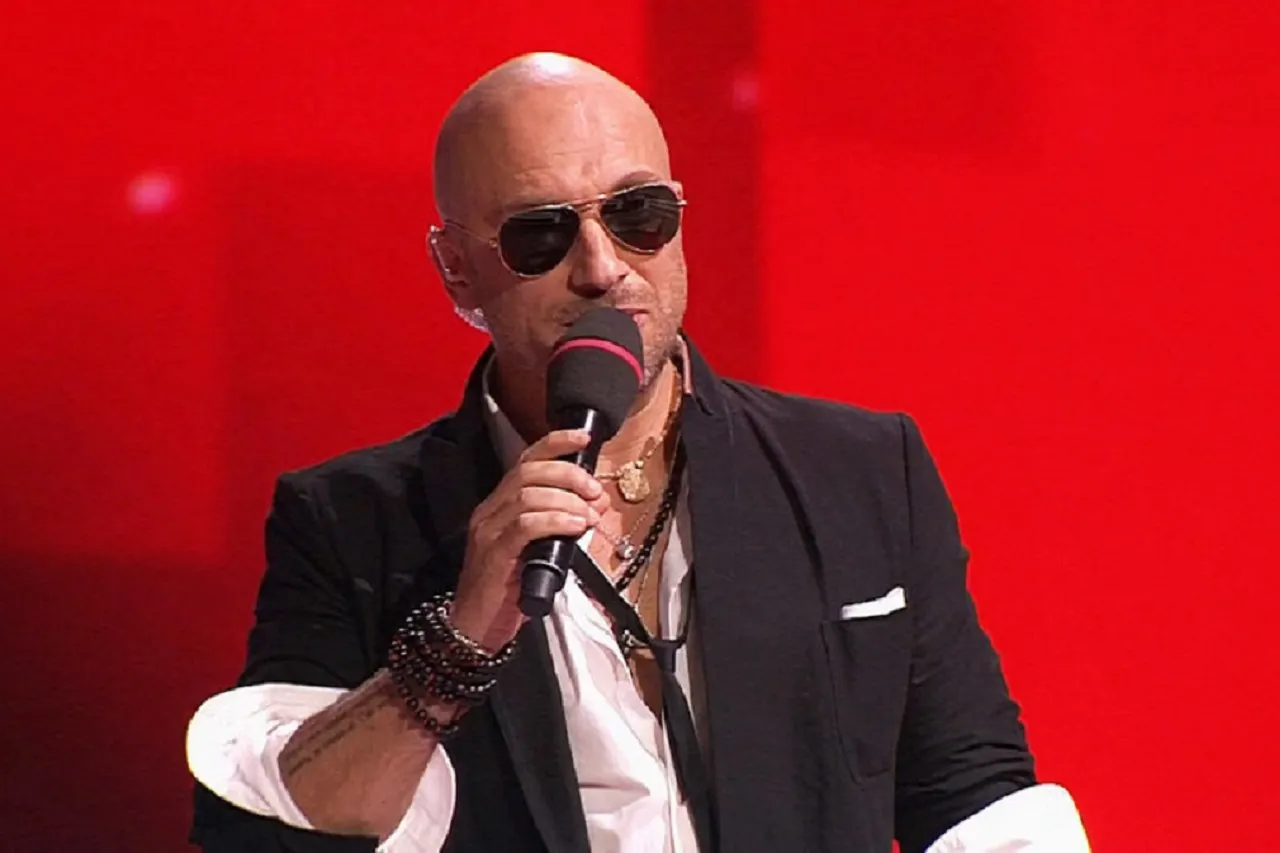 Дмитрий Нагиев не будет вести шоу «Голос» для пенсионеров. Ведущего заменит другая звезда Первого канала