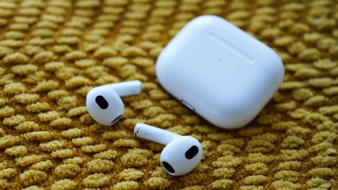 AirPods 3