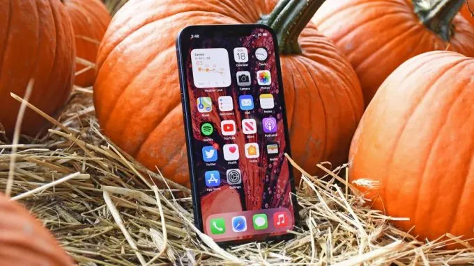 iPhone 12