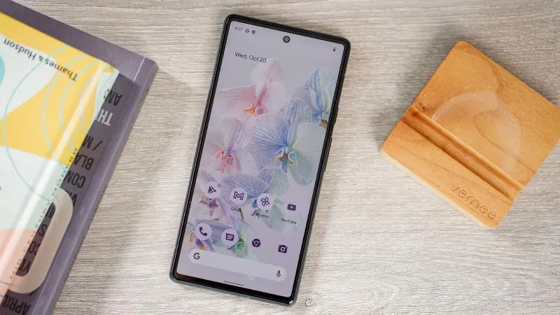 Google Pixel 6 – самая оптимальная модель бренда в 2022 году. Почему камерофон надо брать сейчас?