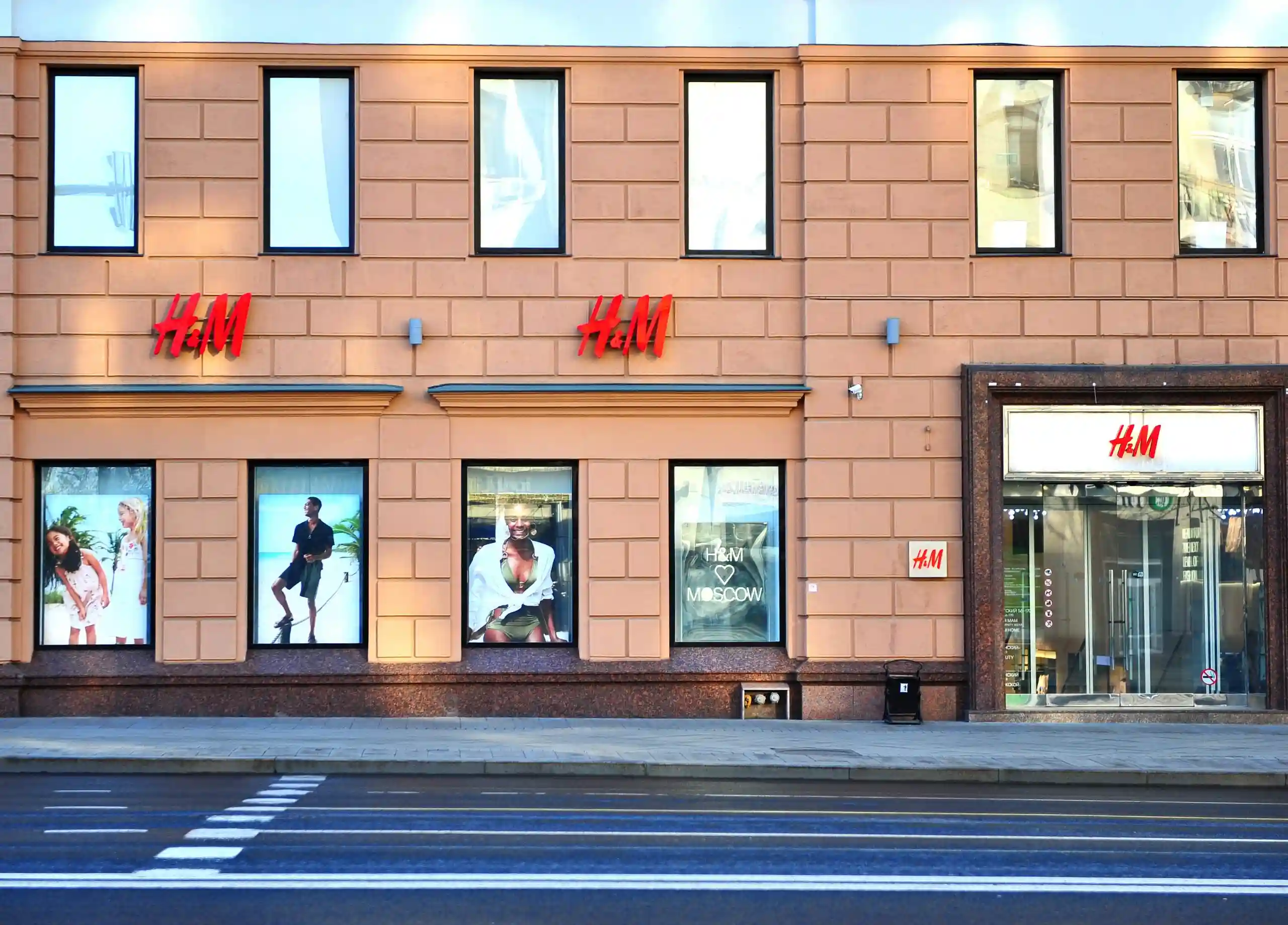 H&#038;M снова открылся в России. Что по очередям и будет ли дефицит?
