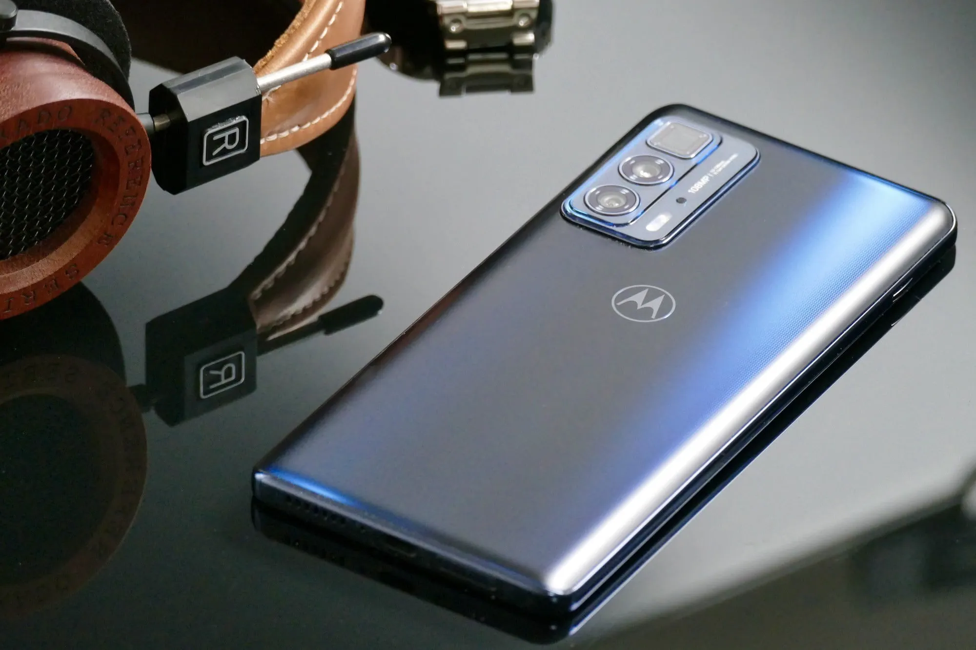 Смартфон Motorola Edge 20 Pro