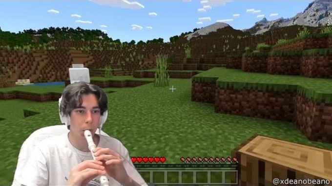 DeanoBeano играет на блокфлейте в Minecraft