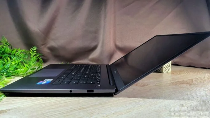 Honor MagicBook X15