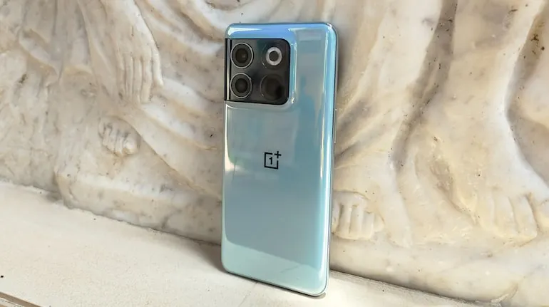Новейший флагман OnePlus сливают по оптимальной цене. Теперь его можно смело брать