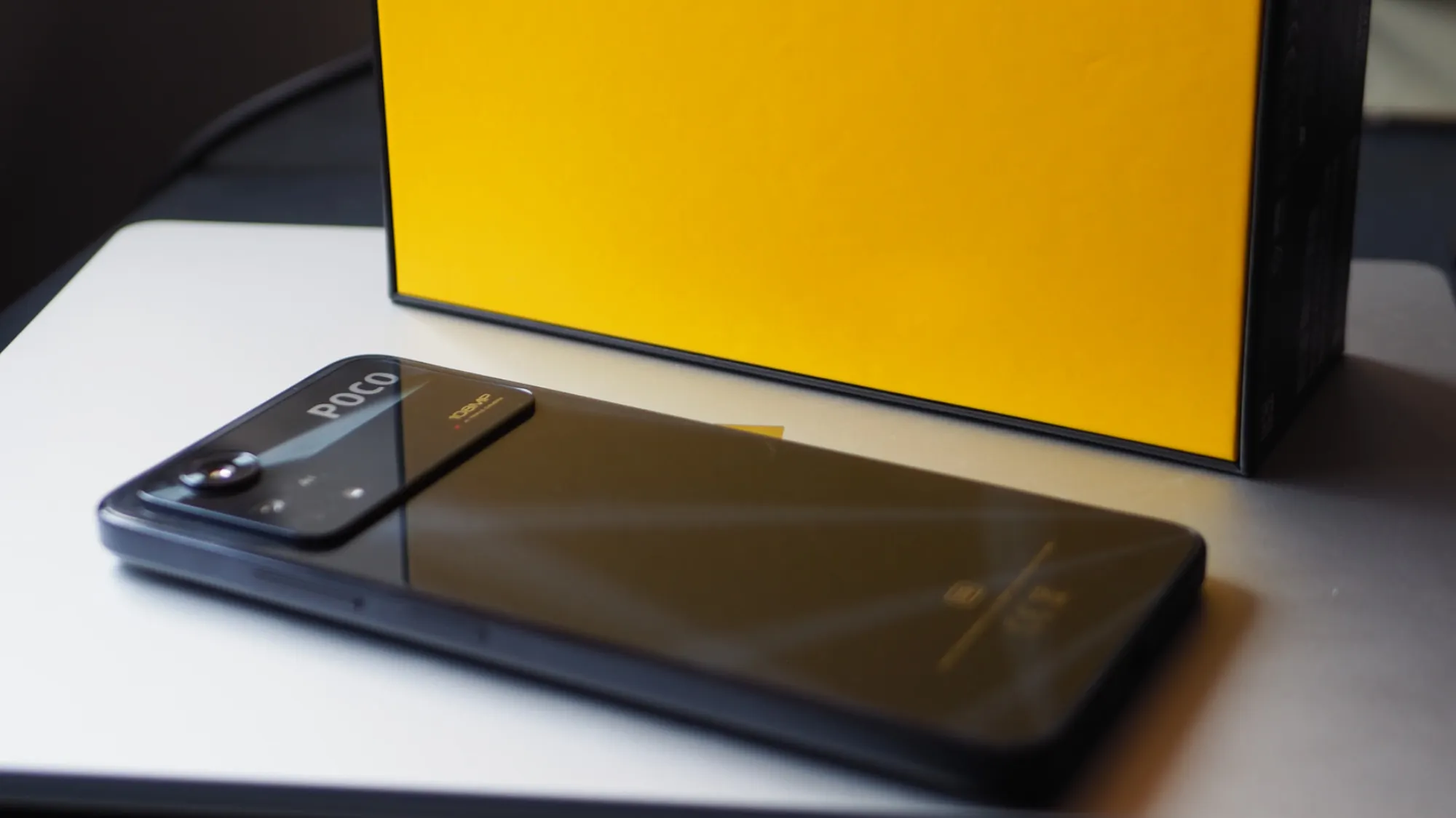 Лучший среднебюджетник Xiaomi Poco снова подешевел. Самое время брать этот девайс