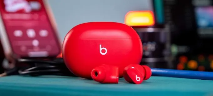 Beats Studio Buds