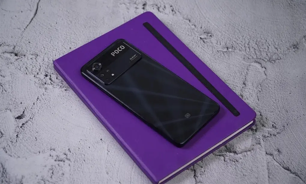 Лучший среднебюджетник Xiaomi Poco вновь подешевел. Вариант с бесконечной памятью и сверхбыстрой зарядкой