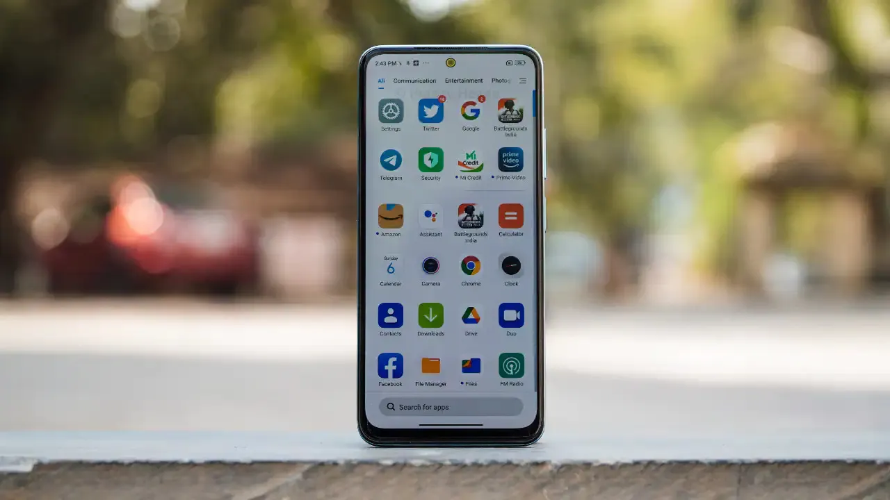 5 крутых смартфонов до 15 тысяч рублей. Хит Xiaomi, сбалансированный Realme и другие модели