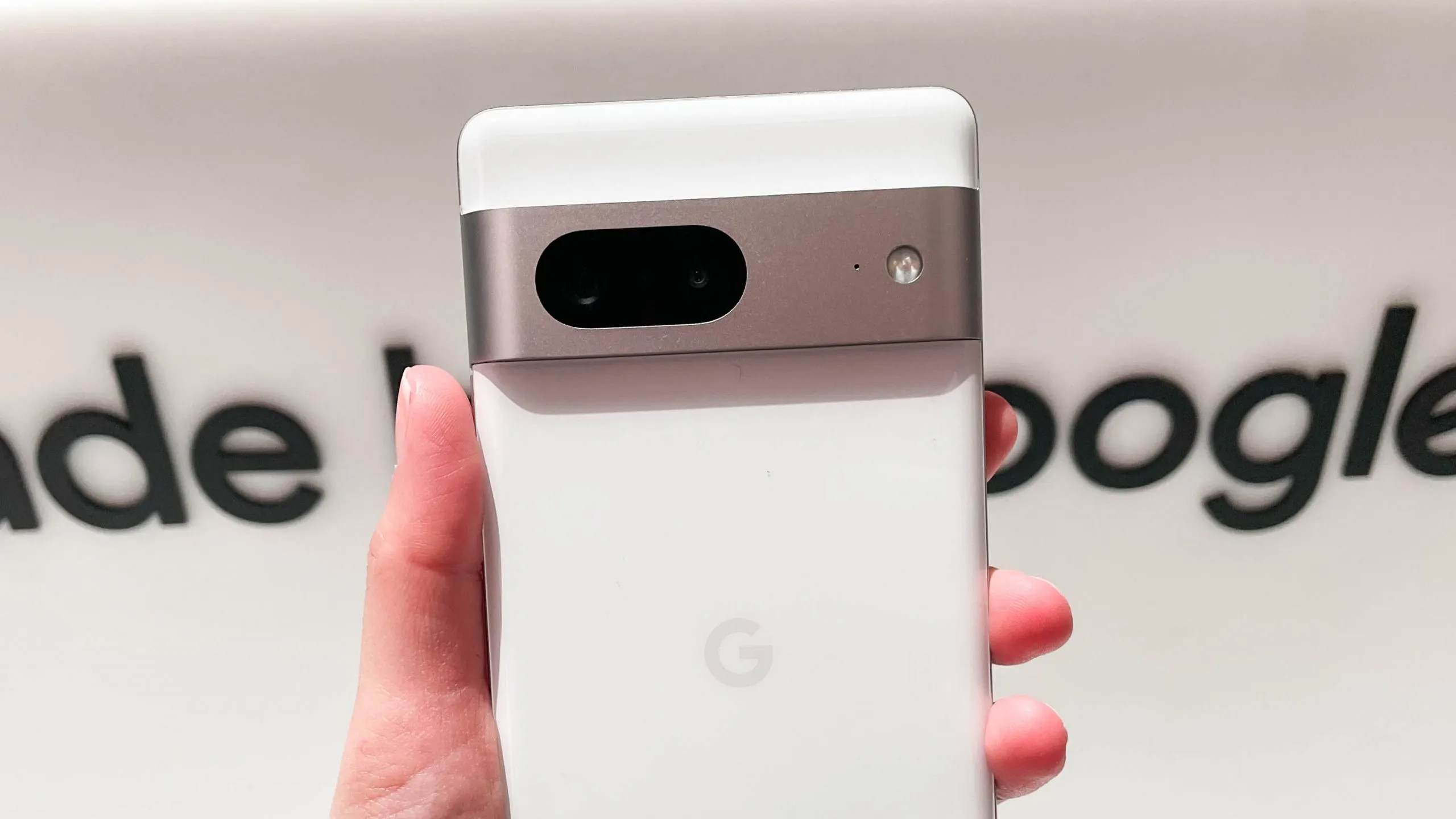 Смартфон Google Pixel 7