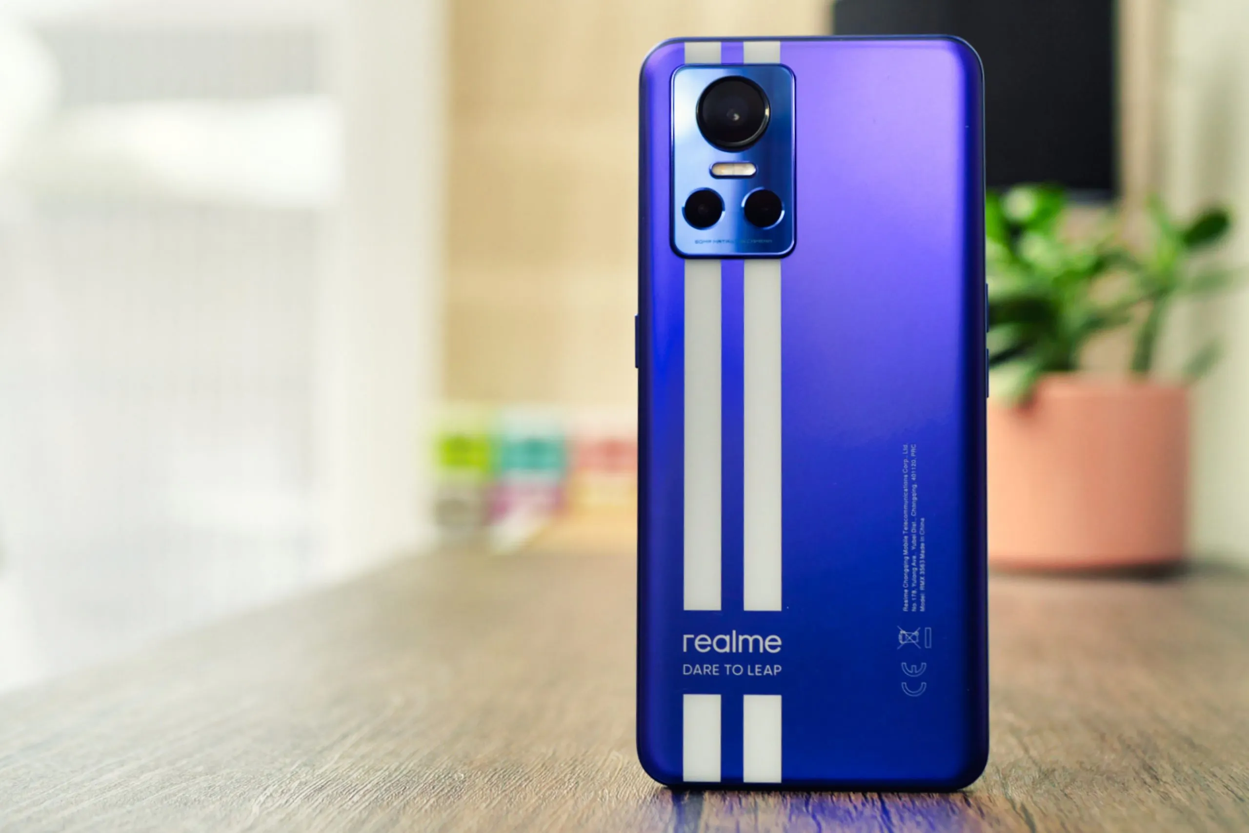Realme GT Neo 3 рухнул в цене на распродаже 11.11. Вариант с бесконечной памятью и сверхбыстрой зарядкой