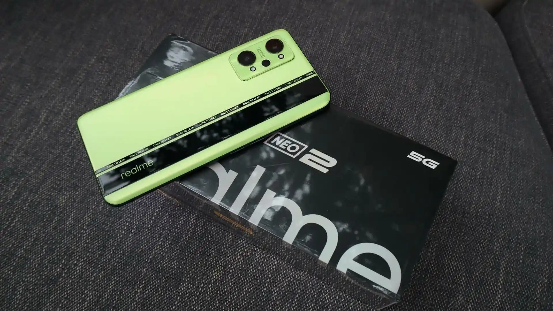 Самое время брать Realme GT Neo 2. Убийца флагманов окончательно рухнул в цене