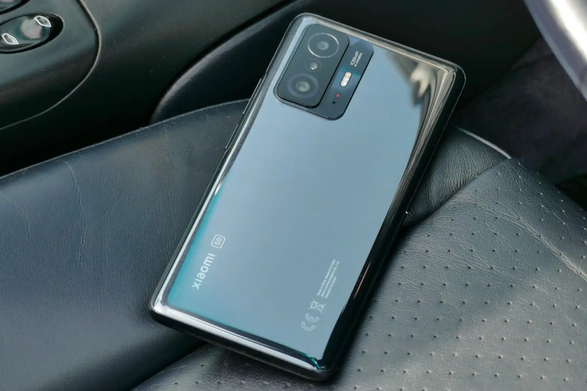 Этот Xiaomi — самый недооцененный девайс бренда. Его еще можно купить со скидкой