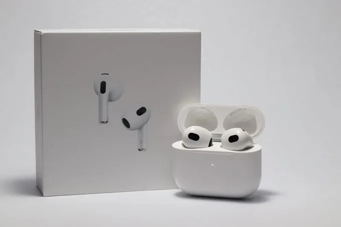 AirPods 3