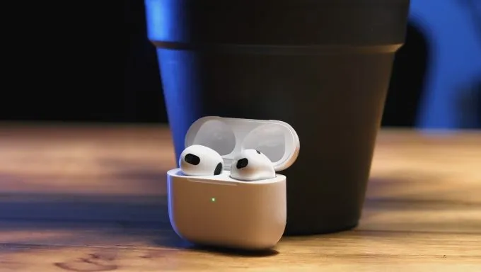 AirPods 3
