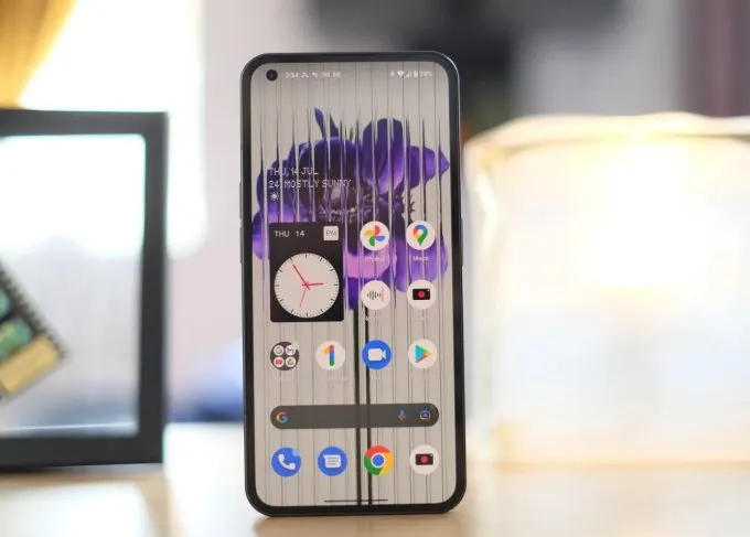 Nothing Phone (1)