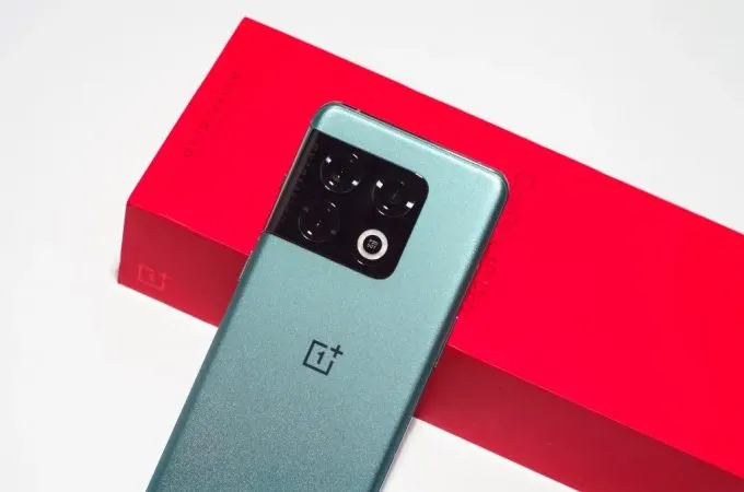 OnePlus 10 Pro
