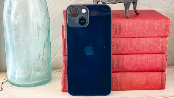 iPhone 13 mini