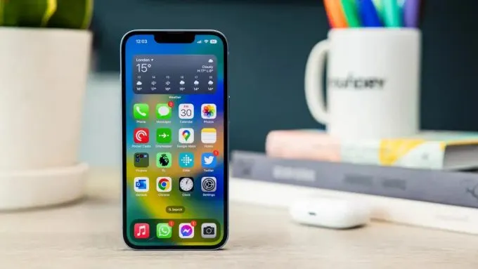 iPhone 14