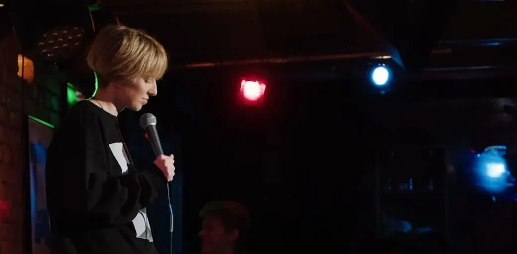 У «Женского стендапа» появился мощный конкурент. Он уделывает шоу с ТНТ