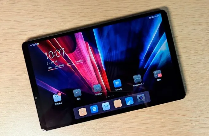 Lenovo Legion Y700