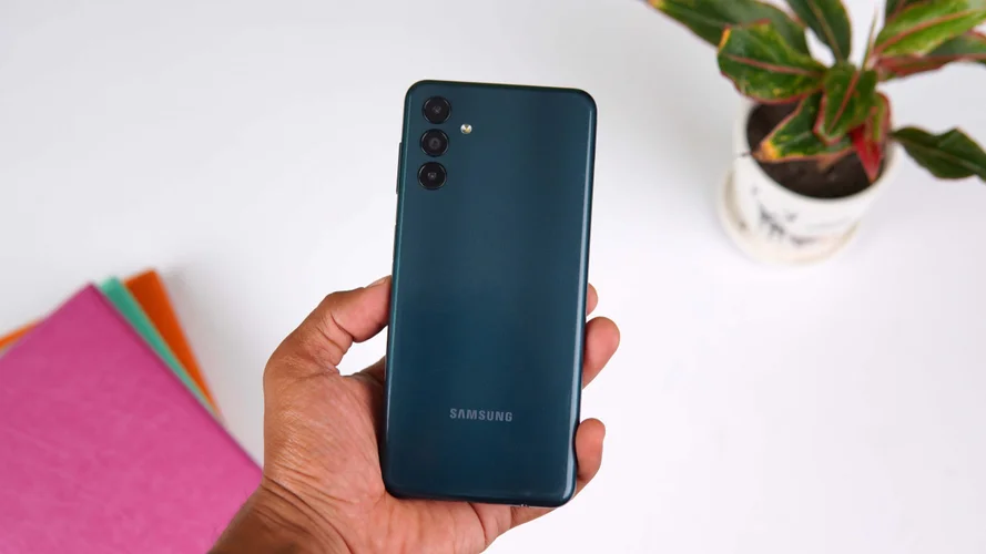 Смартфон Samsung Galaxy A04s