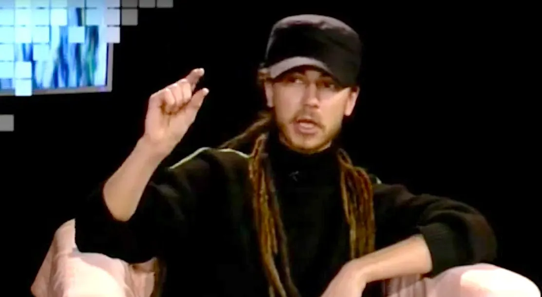 Самое странное интервью Децла. Рэпер вещал для сектантов и объяснял, зачем ему дреды